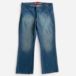 GUESS vintage Y2K denim low rise capris